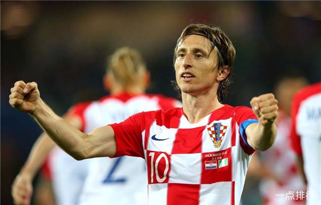 每体：曼联有意巴萨中场费尔明，准备报价超7000万欧